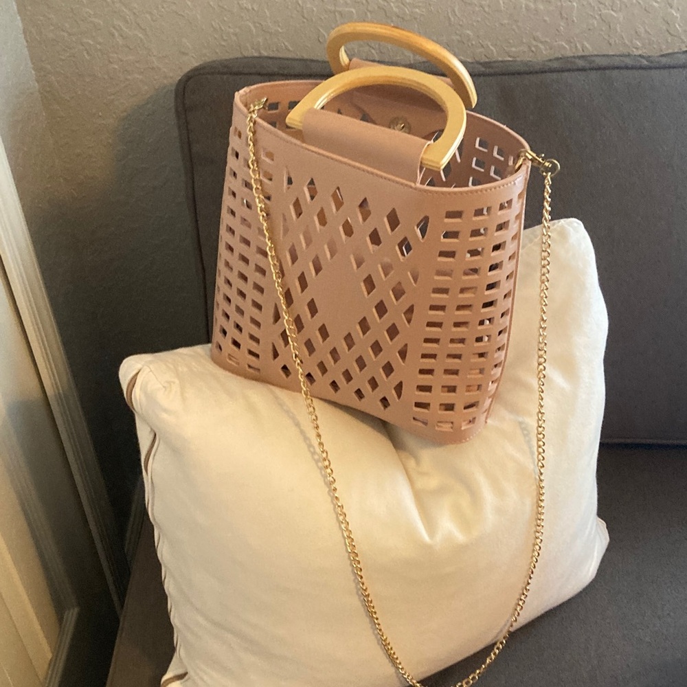 Chic Tan Cutout Tote Bag with Gold Chain